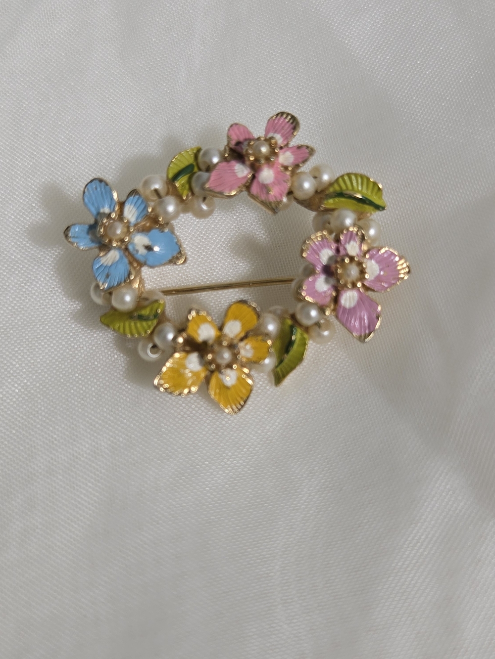 Vintage Enamel Floral Wreath Brooch | Cottagecore Pearl Accent Pin
